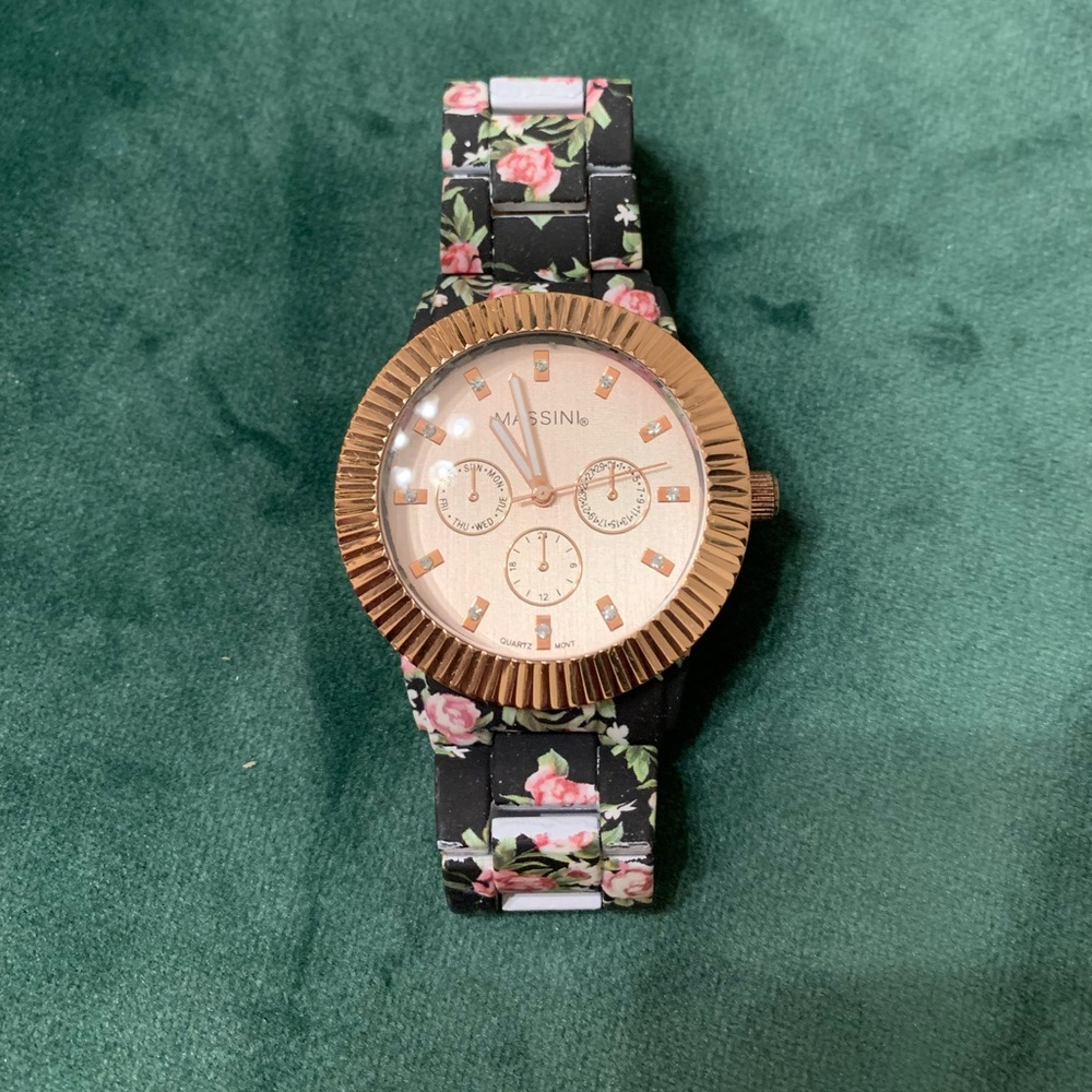 Rose Band Watch (needs battery!!)